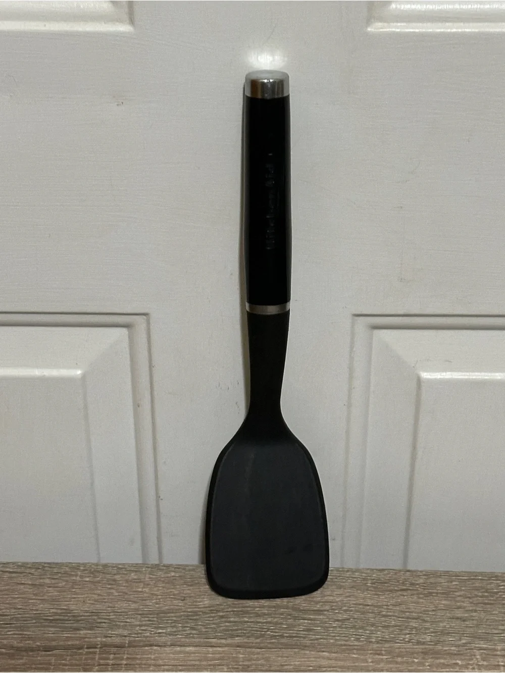 KitchenAid Solid Turner Spatula Black long 13.5